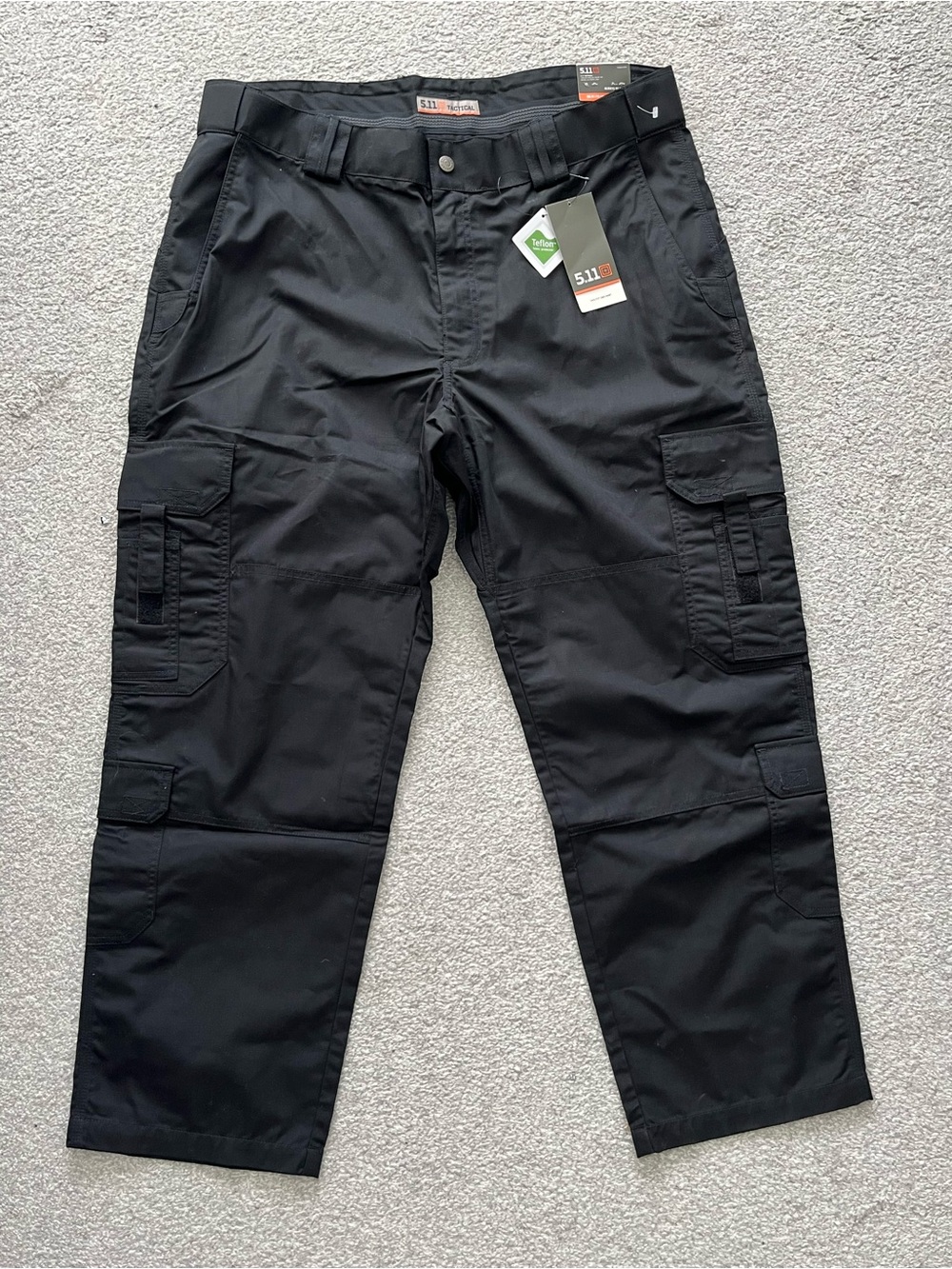 NWT 5.11 Tactical Black Men's Cargo Pants - Tactical Utility Size 40/30